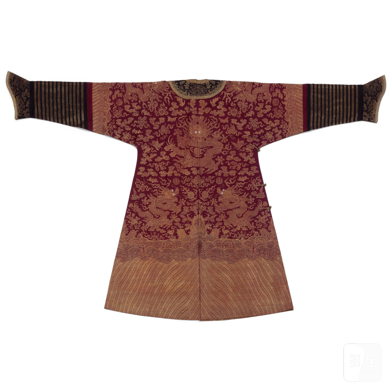 晚清 紫地织金龙袍 | A PURPLE-GROUND BROCADE 'DRAGON' ROBE - 图4